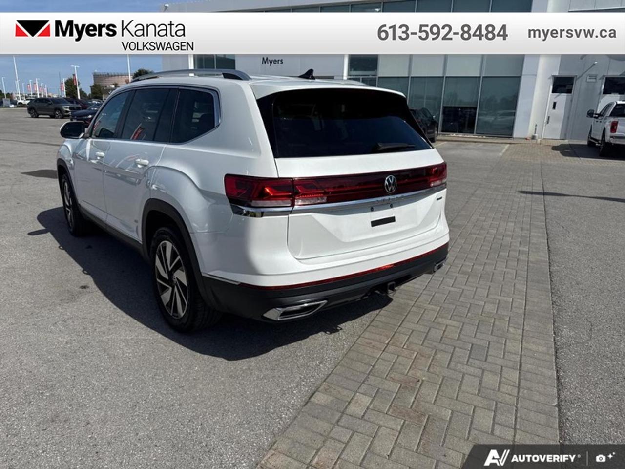 2024 Volkswagen Atlas Highline 2.0 TSI  - Leather Seats Photo
