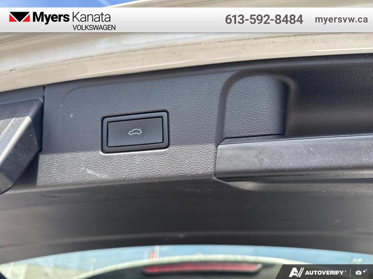 2024 Volkswagen Atlas Highline 2.0 TSI  - Leather Seats Photo