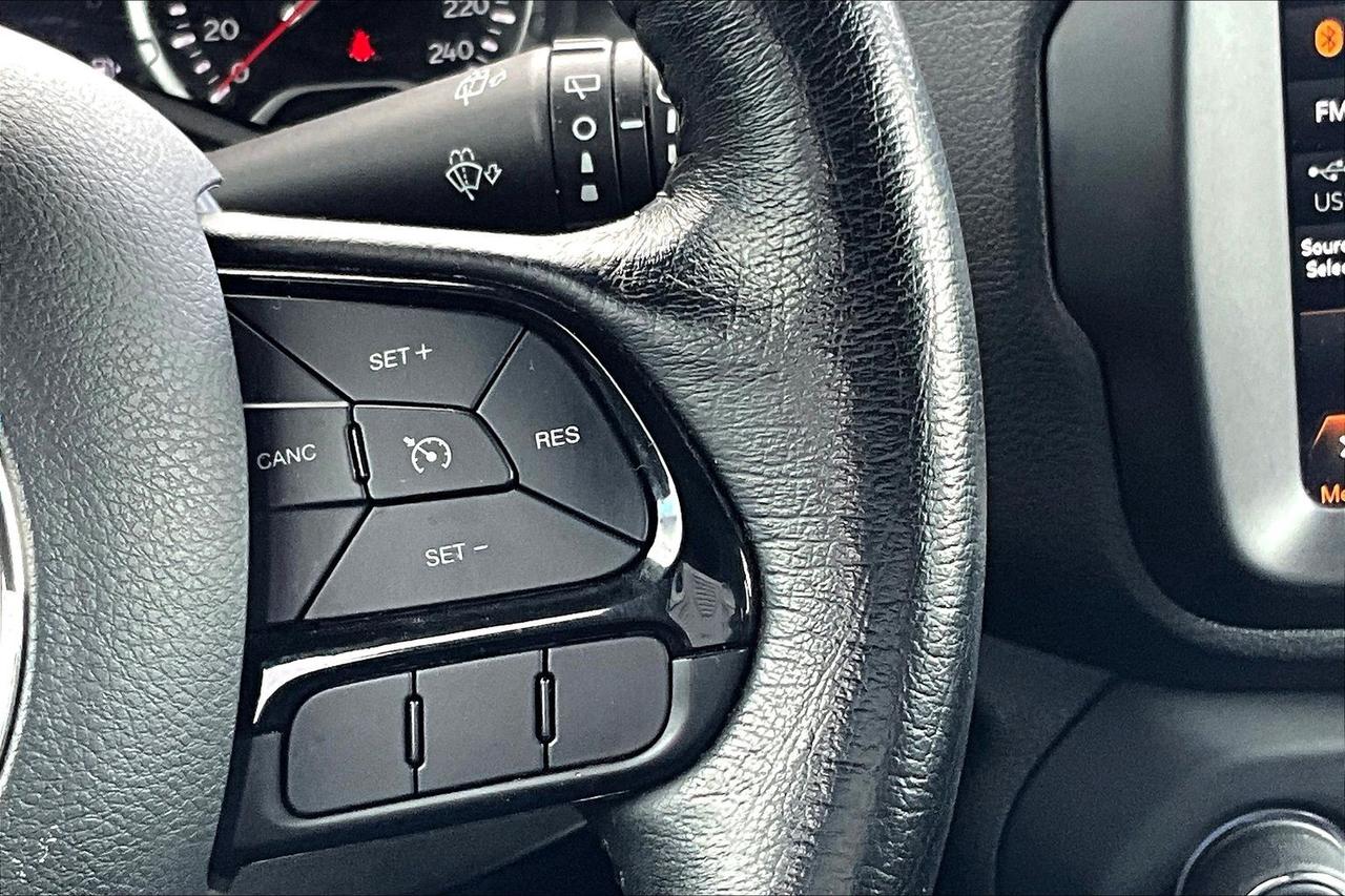 2022 Jeep Renegade Islander| Altitude S | Remote Start Photo