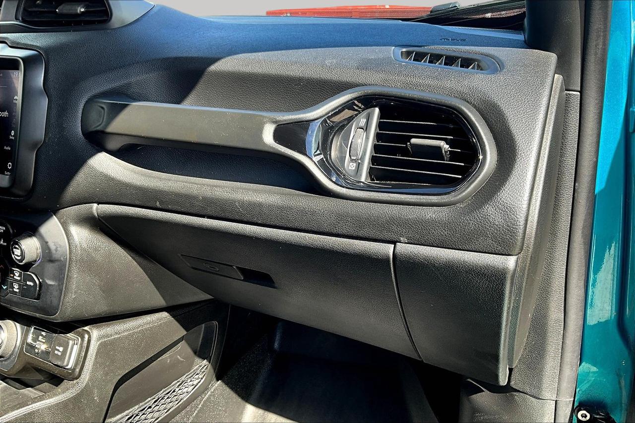 2022 Jeep Renegade Islander| Altitude S | Remote Start Photo