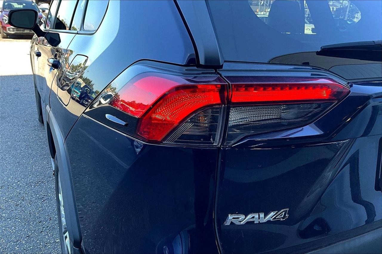 2021 Toyota RAV4 | Sunroof | Heated Seats | Heated Wheel Photo