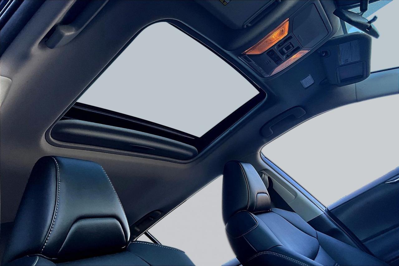 2021 Toyota RAV4 | Sunroof | Heated Seats | Heated Wheel Photo