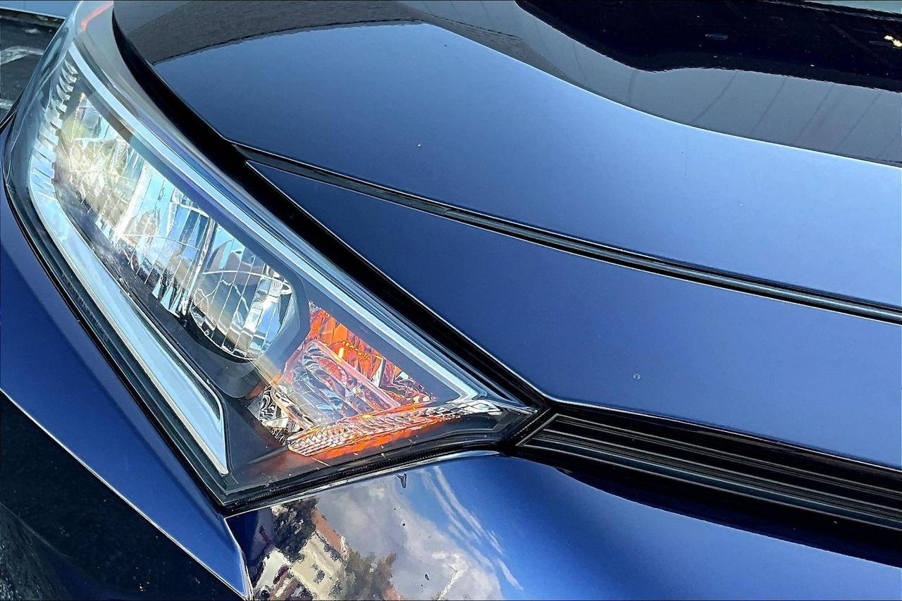 2021 Toyota RAV4 | Sunroof | Heated Seats | Heated Wheel Photo