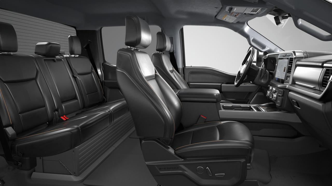 2026 Ford F-350 Super Duty SRW Lariat Photo5