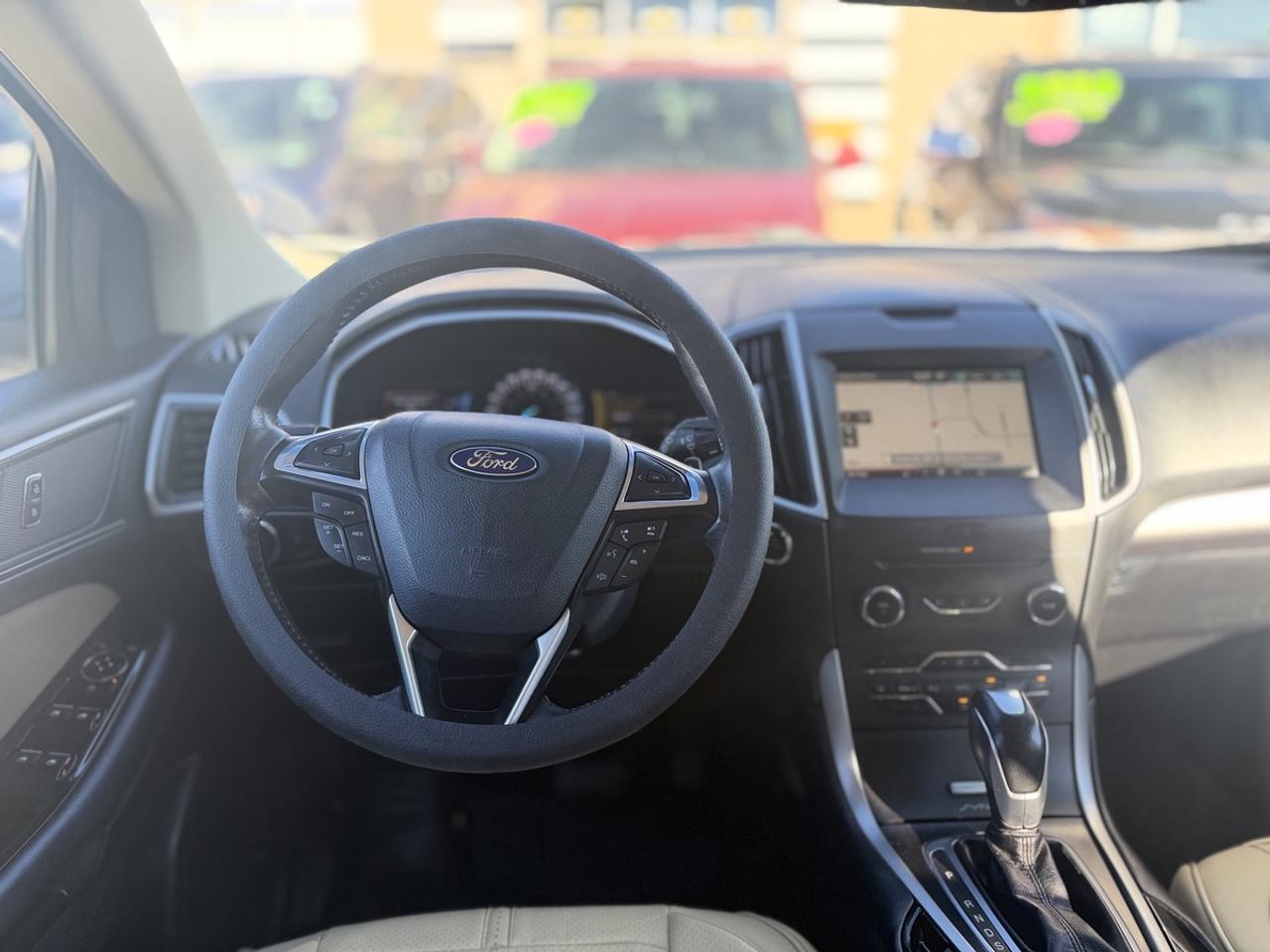 2015 Ford Edge SEL AWD - ONE OWNER - DEALER SERVICED! Photo