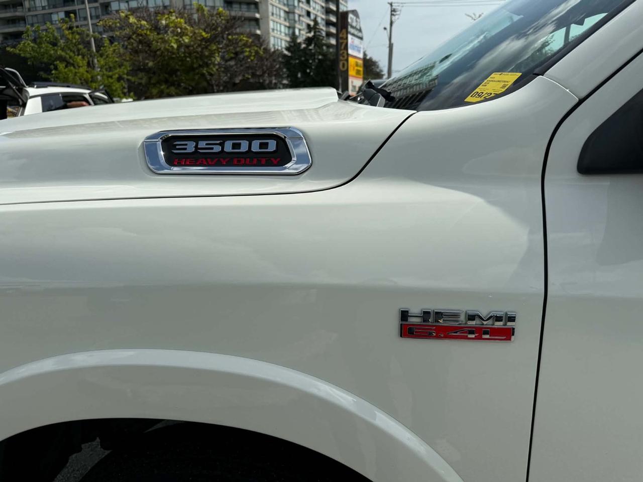 2019 RAM 3500 Laramie Photo