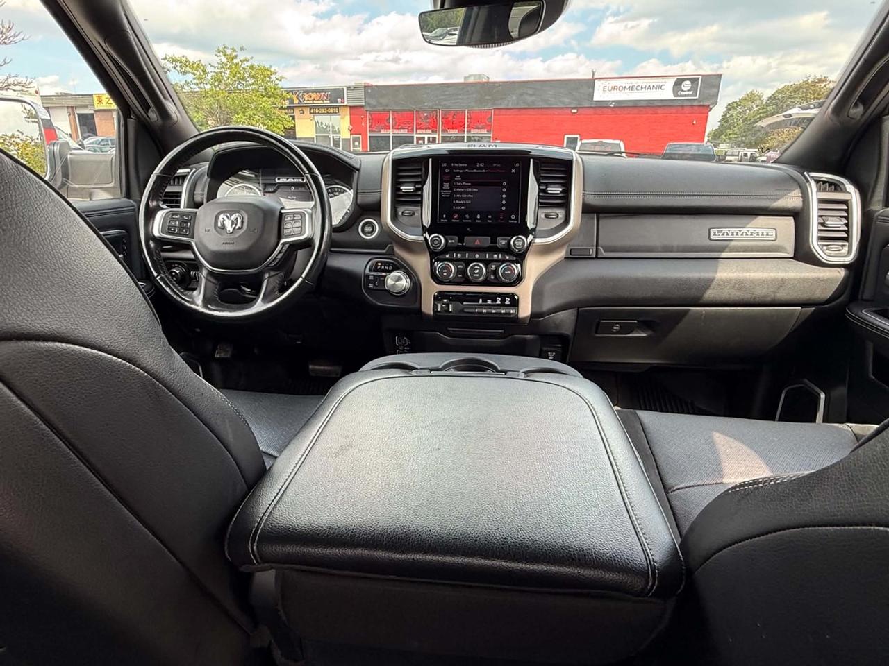 2019 RAM 3500 Laramie Photo