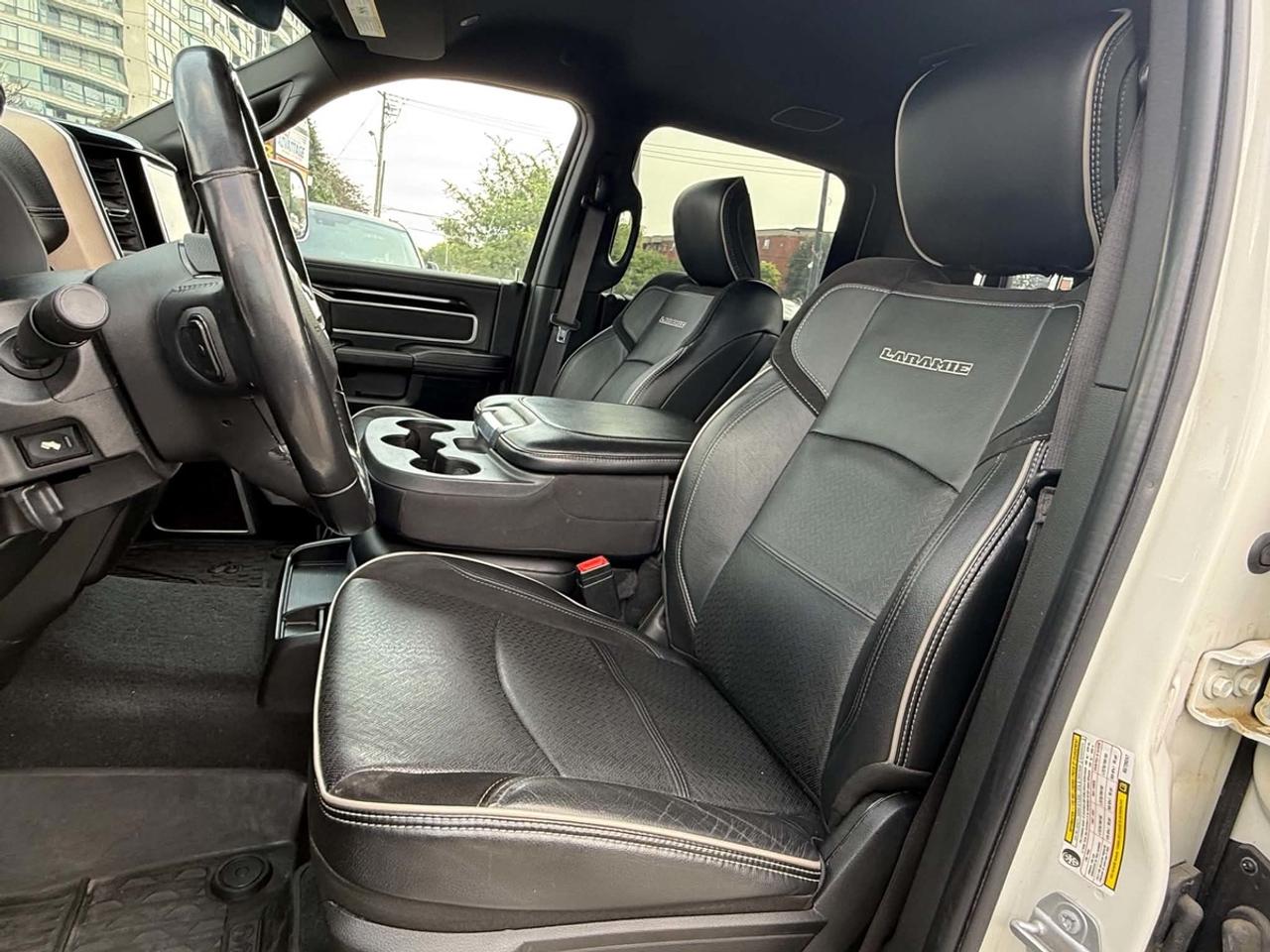2019 RAM 3500 Laramie Photo