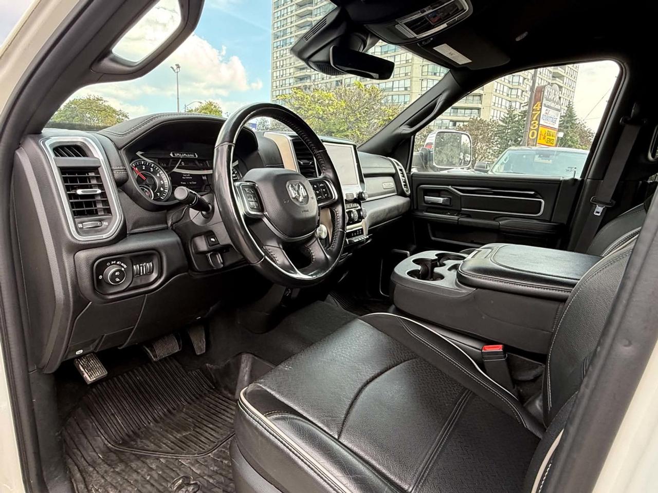 2019 RAM 3500 Laramie Photo