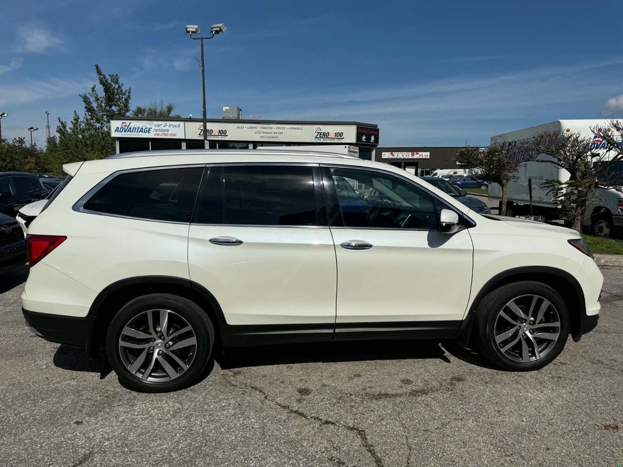 2017 Honda Pilot Touring Photo