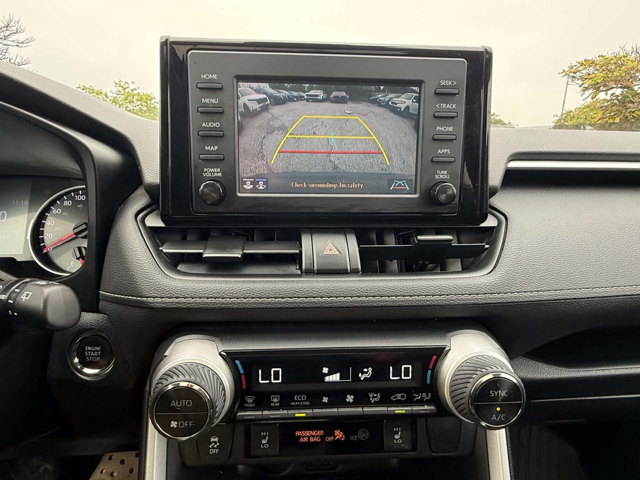 2020 Toyota RAV4 XLE Photo