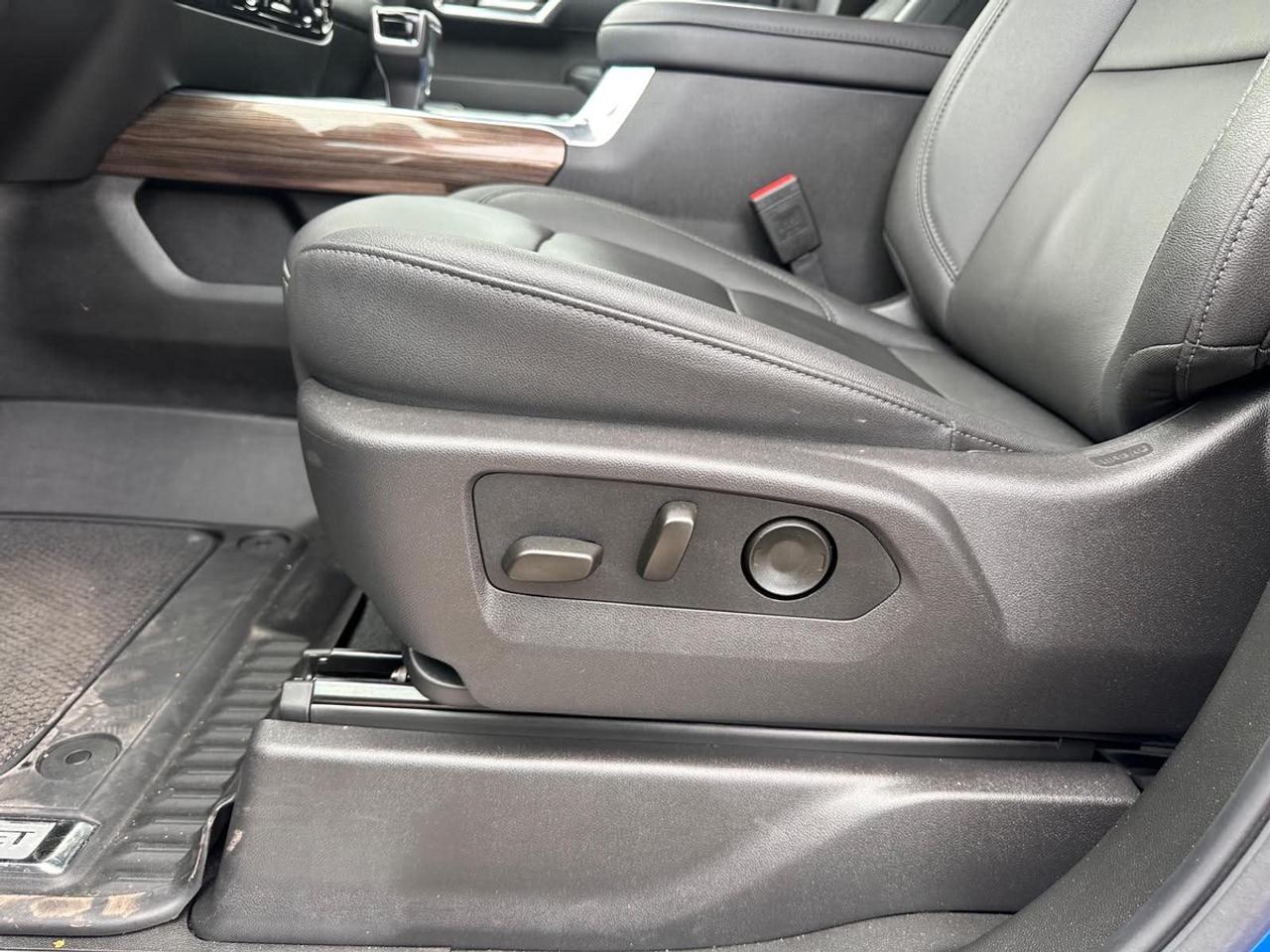 2025 Chevrolet Silverado 1500 RST Photo