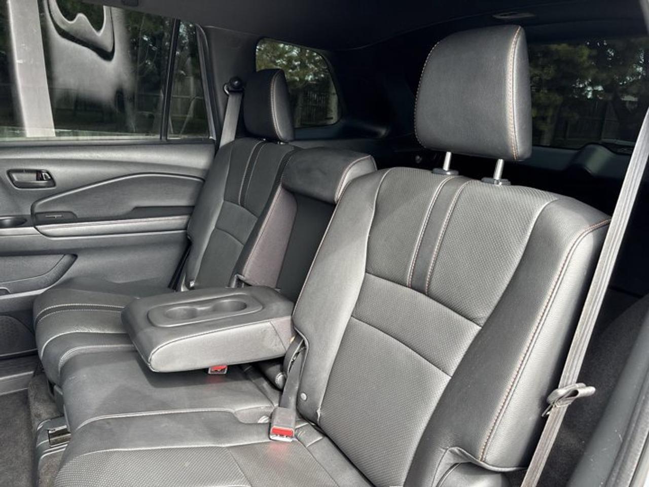 2022 Honda Passport TrailSport AWD | No Accidents | Sunroof | Leather Seats | Heated Steering Photo