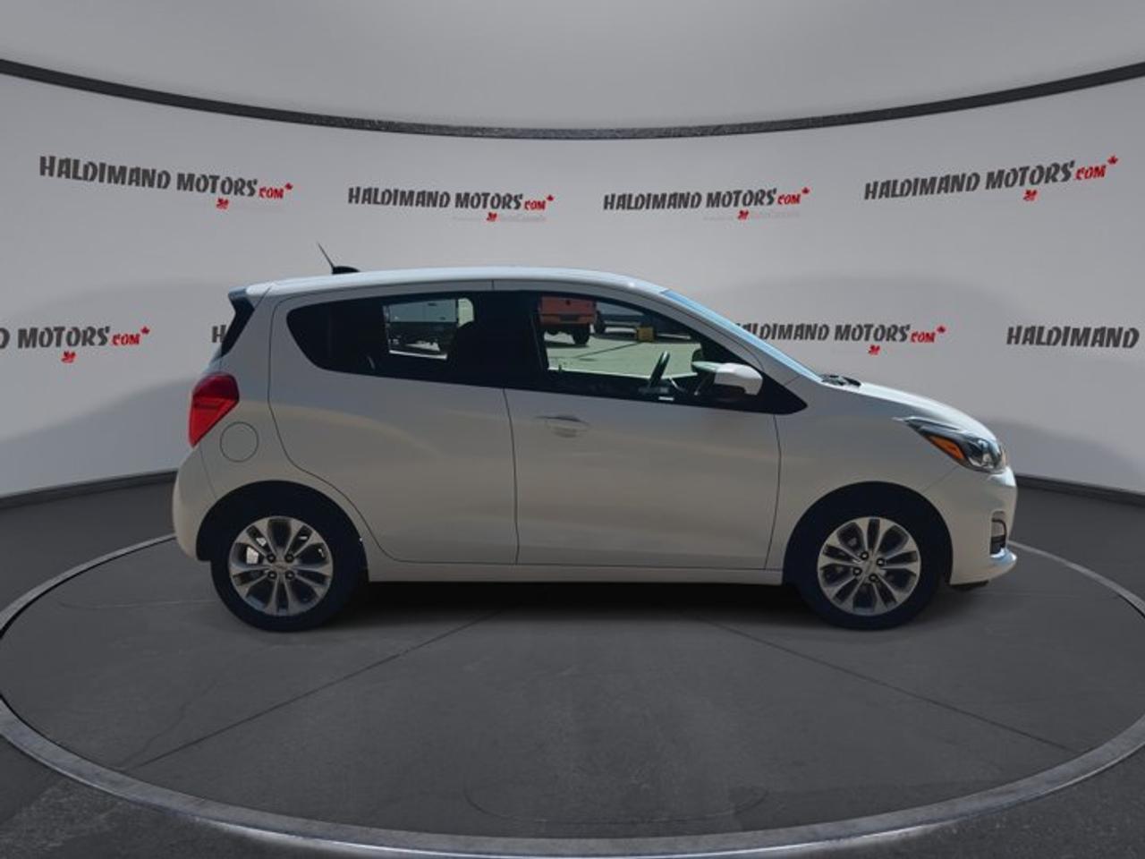 2021 Chevrolet Spark LT Hatchback | No Accidents Photo