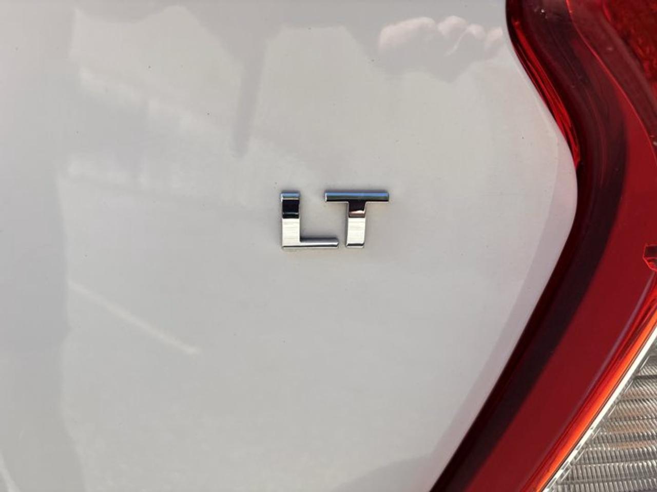2021 Chevrolet Spark LT Hatchback | No Accidents Photo