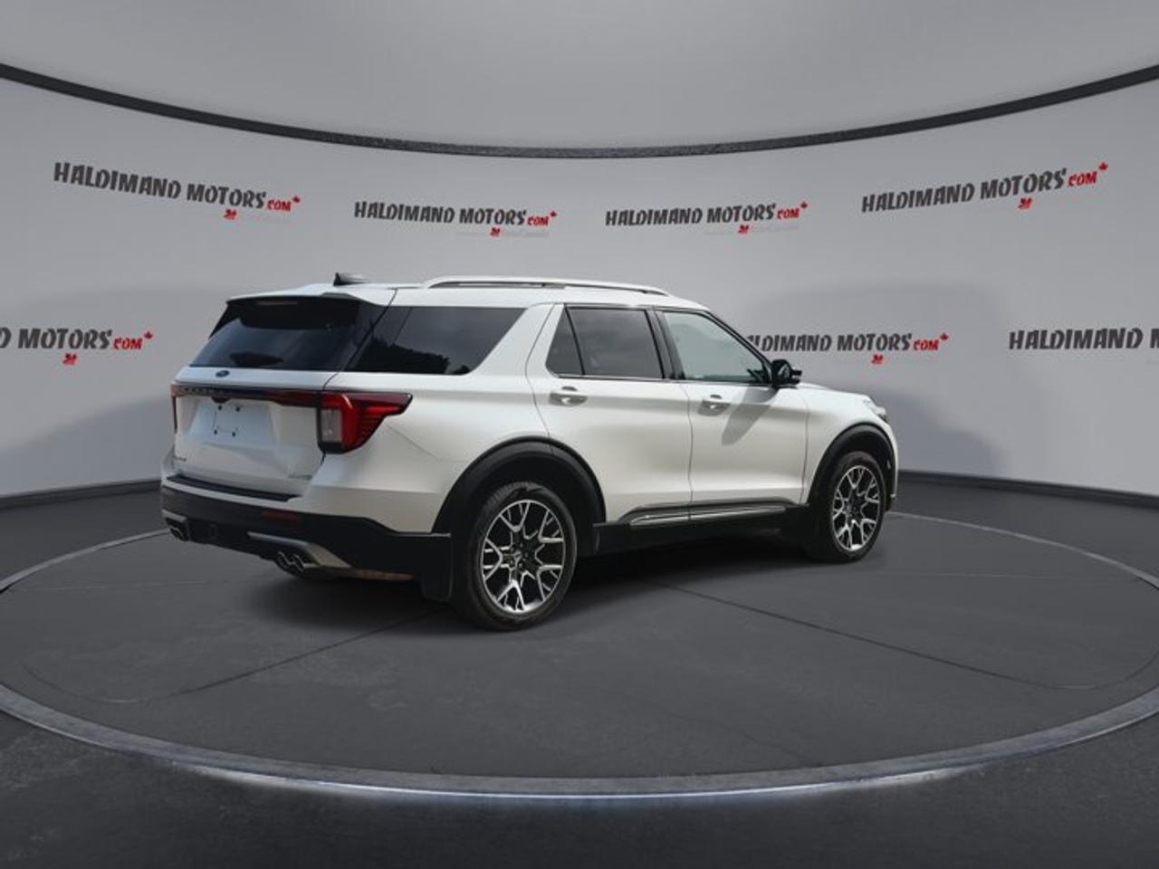 2025 Ford Explorer Platinum 4WD | Ultimate Package Photo
