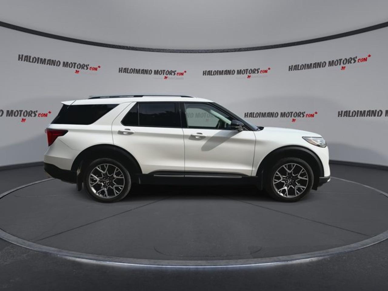 2025 Ford Explorer Platinum 4WD | Ultimate Package Photo