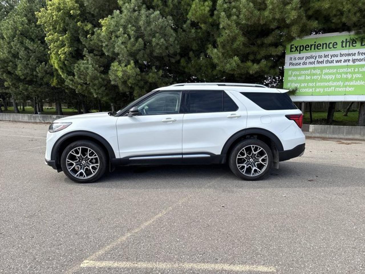 2025 Ford Explorer Platinum 4WD | Ultimate Package Photo