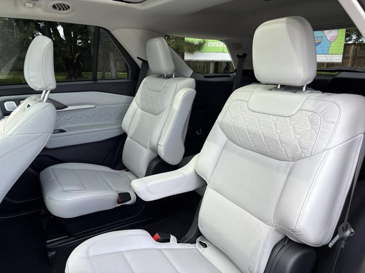 2025 Ford Explorer Platinum 4WD | Ultimate Package Photo