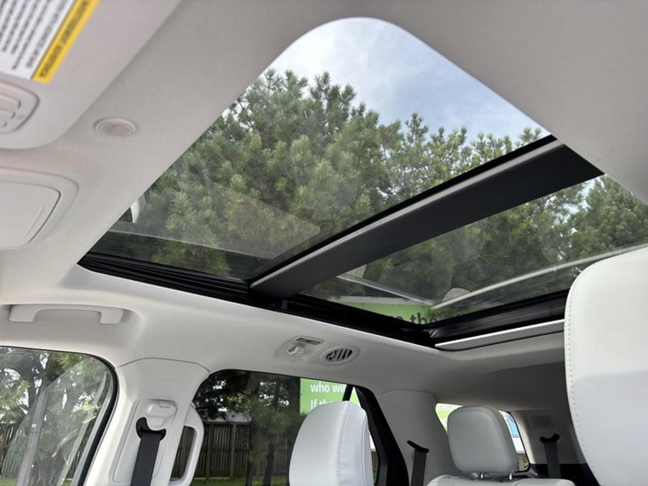 2025 Ford Explorer Platinum 4WD | Ultimate Package Photo