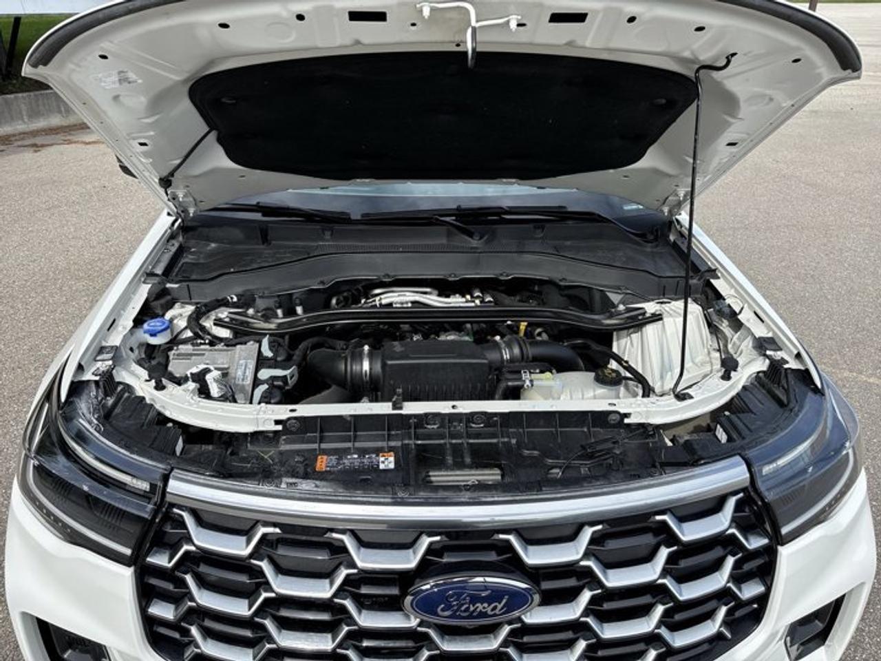 2025 Ford Explorer Platinum 4WD | Ultimate Package Photo