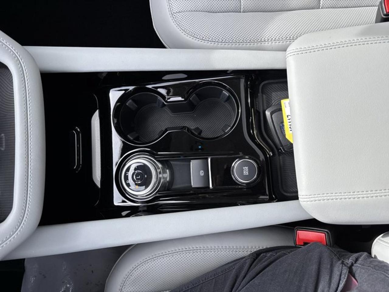2025 Ford Explorer Platinum 4WD | Ultimate Package Photo