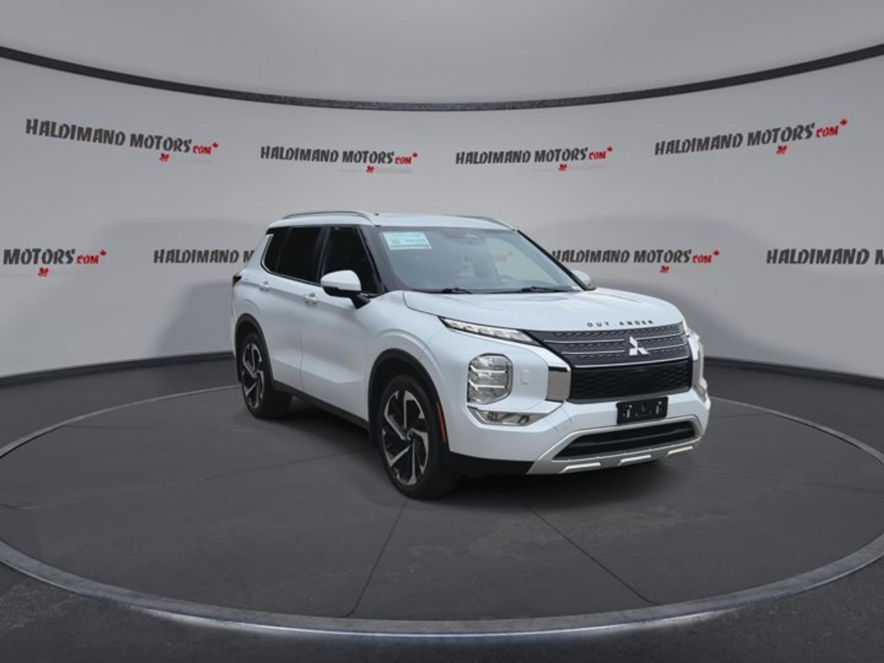 2023 Mitsubishi Outlander SE AWD | No Accidents | Pano. Sunroof | Leather Seats Photo