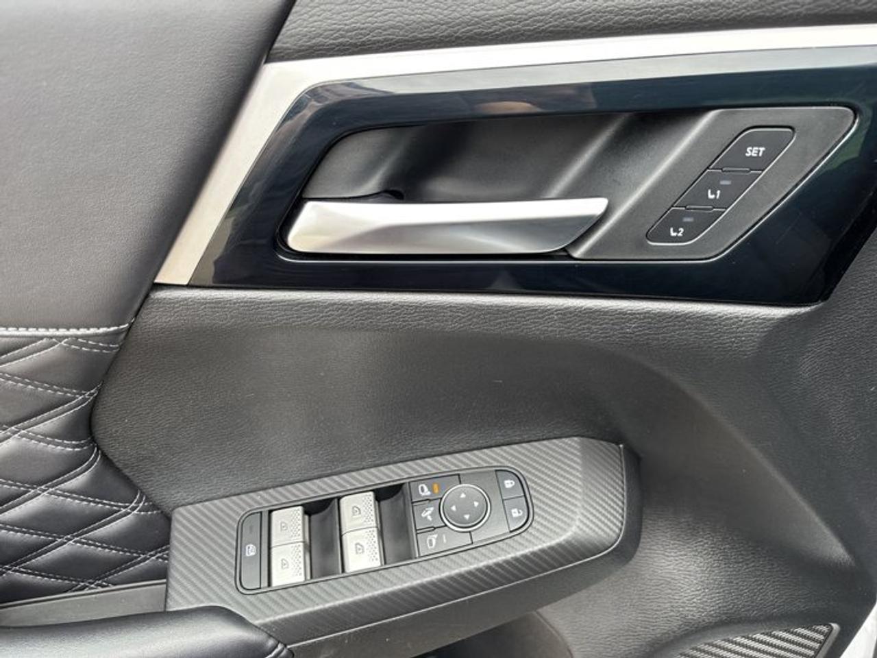 2023 Mitsubishi Outlander SE AWD | No Accidents | Pano. Sunroof | Leather Seats Photo
