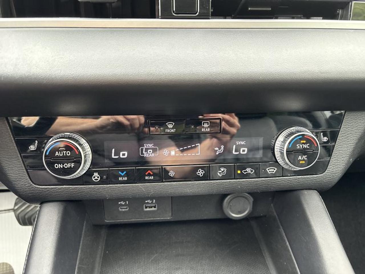 2023 Mitsubishi Outlander SE AWD | No Accidents | Pano. Sunroof | Leather Seats Photo