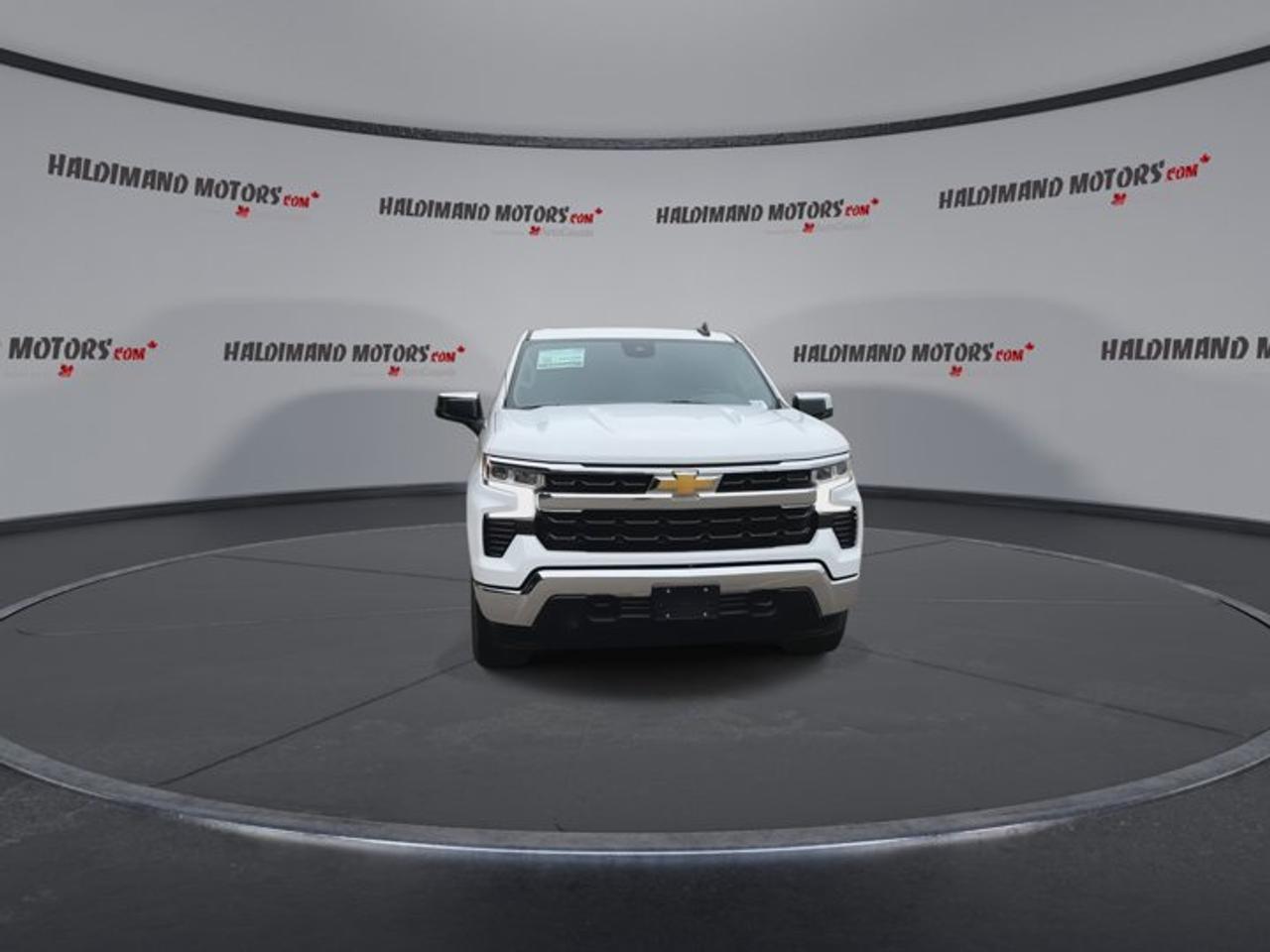 2024 Chevrolet Silverado 1500 LT Crew Cab 5.5' Box 4WD | No Accidents | Heated Steering Photo
