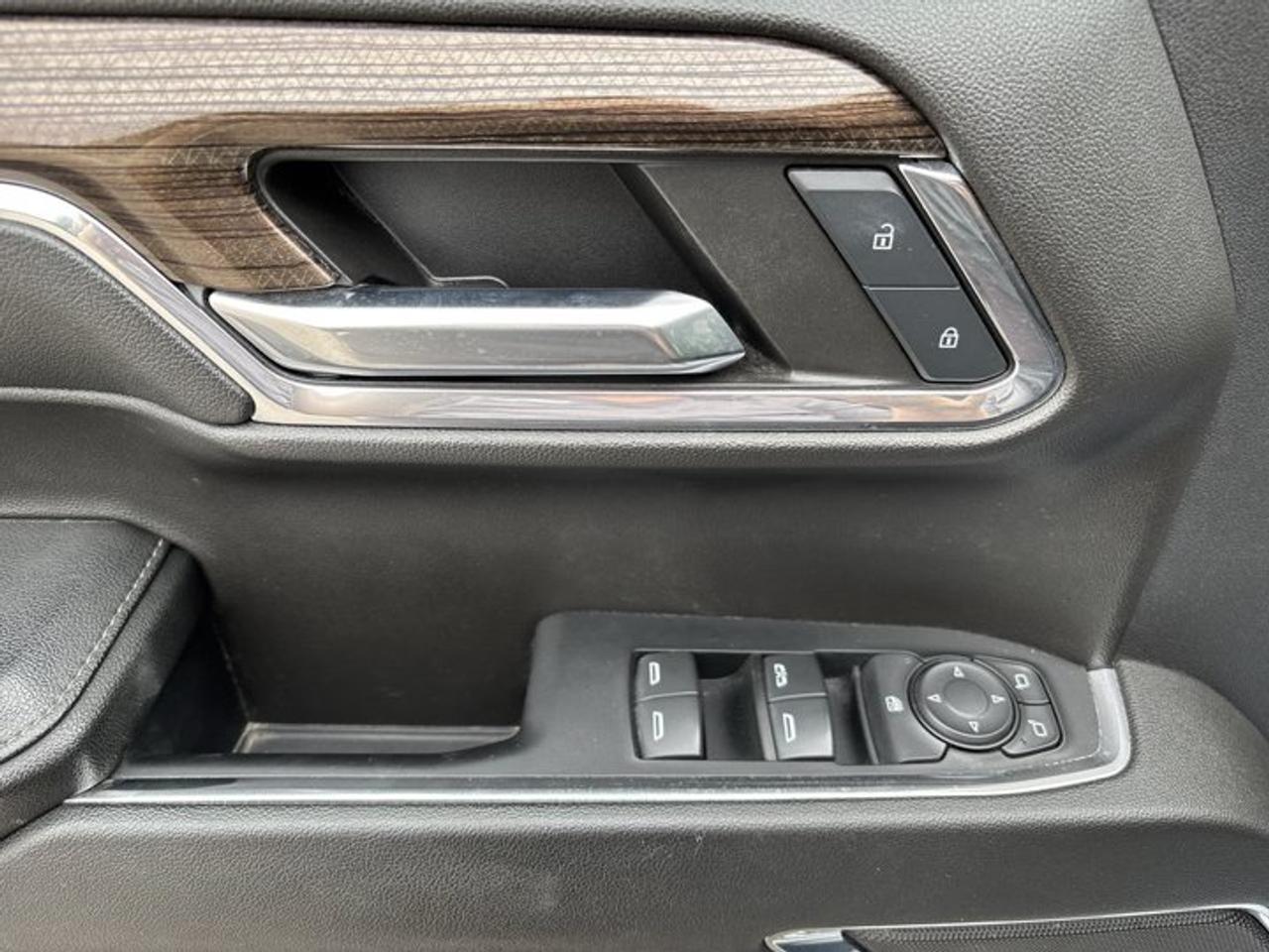 2024 Chevrolet Silverado 1500 LT Crew Cab 5.5' Box 4WD | No Accidents | Heated Steering Photo