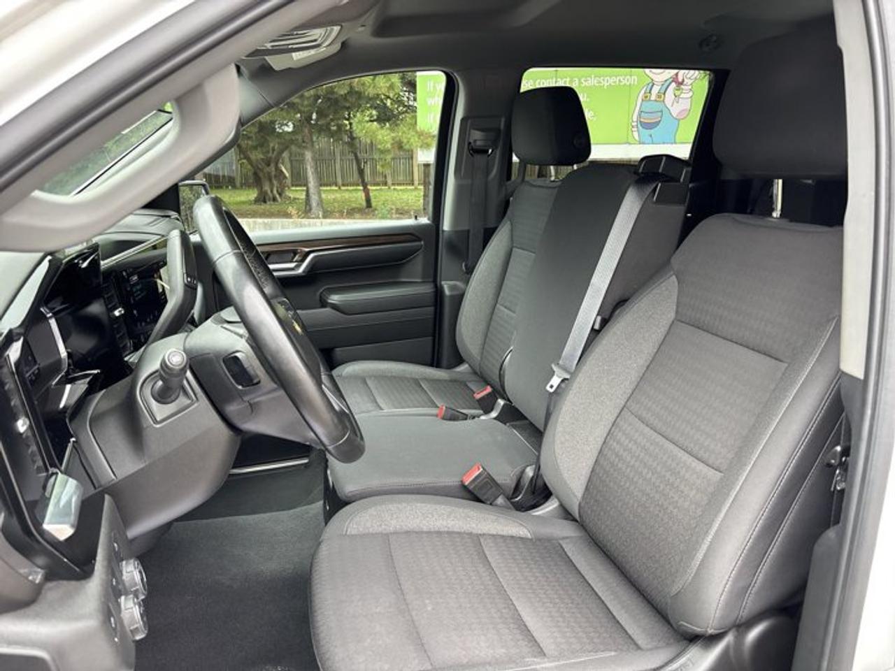 2024 Chevrolet Silverado 1500 LT Crew Cab 5.5' Box 4WD | No Accidents | Heated Steering Photo