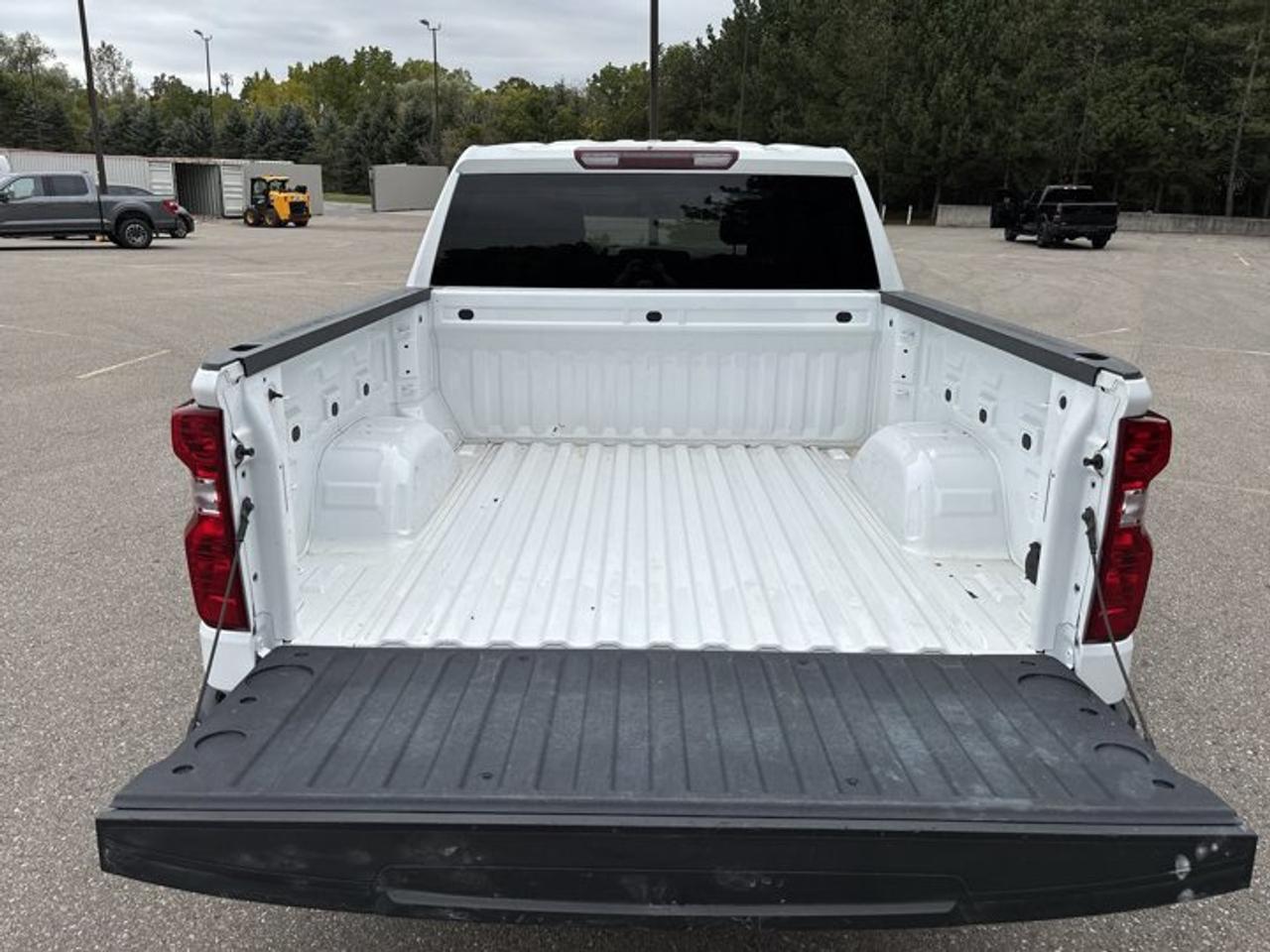 2024 Chevrolet Silverado 1500 LT Crew Cab 5.5' Box 4WD | No Accidents | Heated Steering Photo
