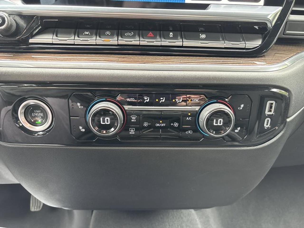 2024 Chevrolet Silverado 1500 LT Crew Cab 5.5' Box 4WD | No Accidents | Heated Steering Photo