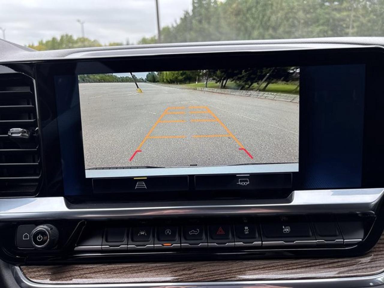 2024 Chevrolet Silverado 1500 LT Crew Cab 5.5' Box 4WD | No Accidents | Heated Steering Photo