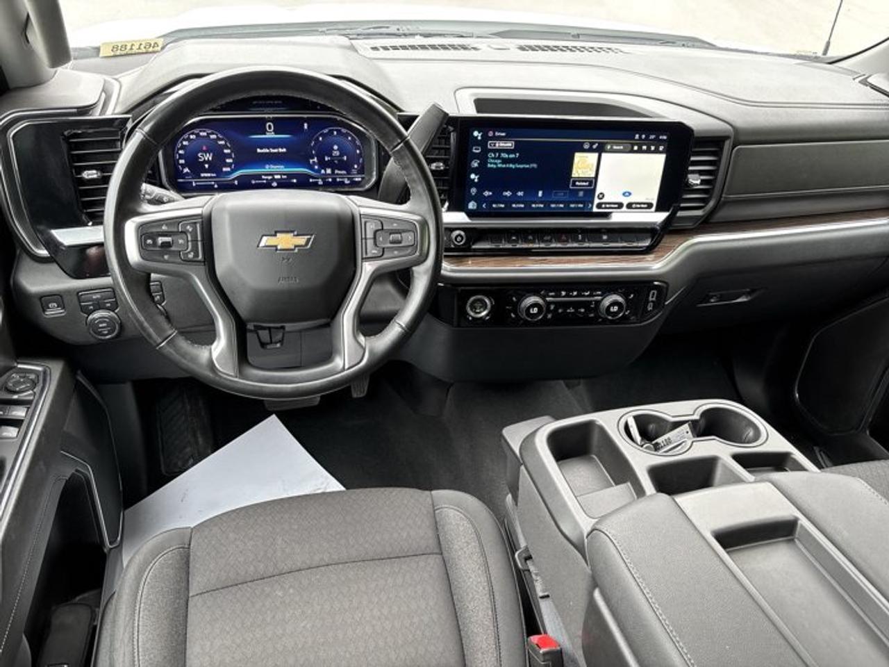 2024 Chevrolet Silverado 1500 LT Crew Cab 5.5' Box 4WD | No Accidents | Heated Steering Photo