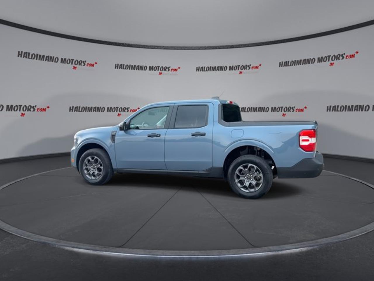 2025 Ford Maverick XLT SuperCrew 4.5' Bed 4WD | One Owner | No Accidents Photo