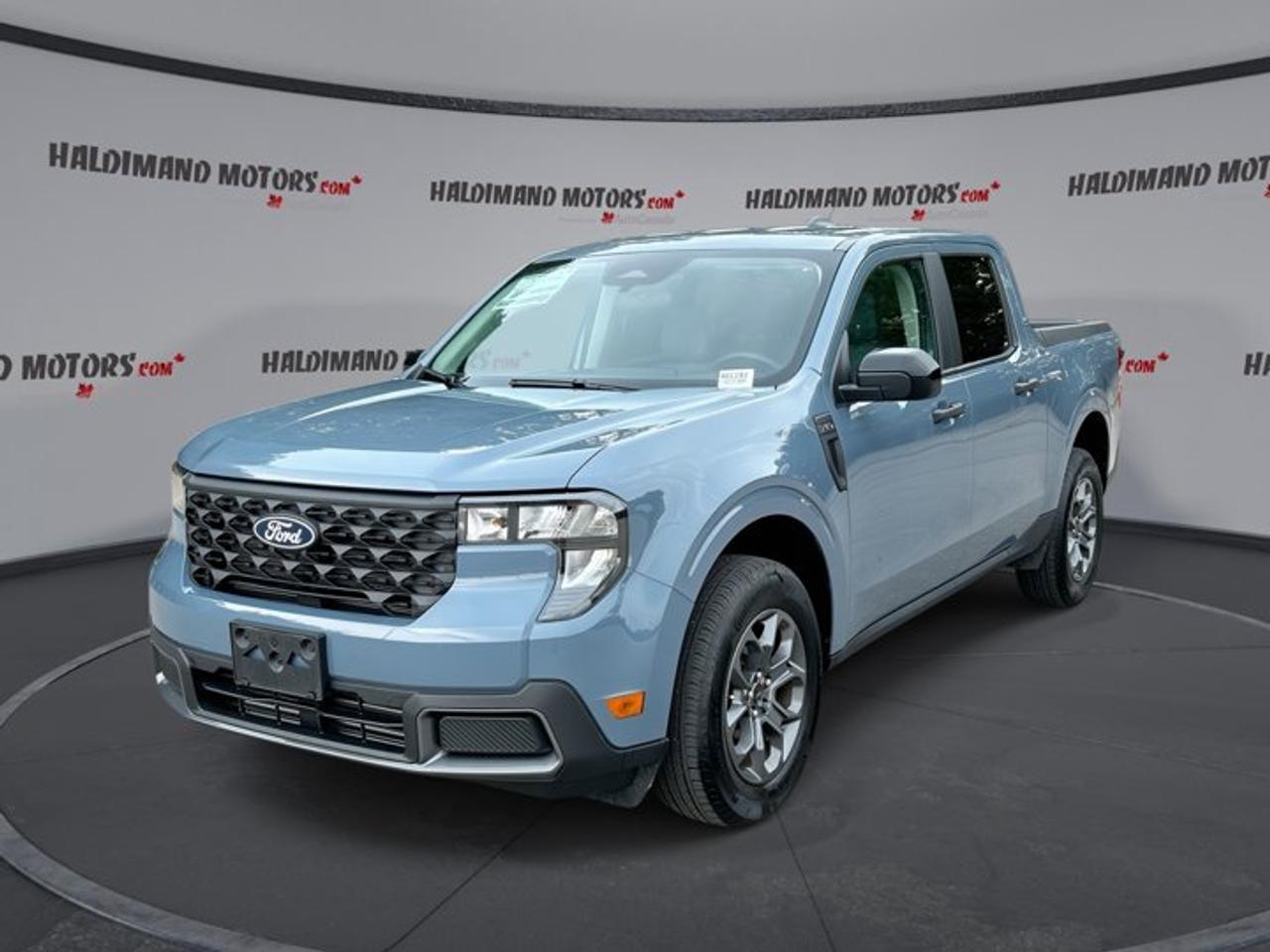 2025 Ford Maverick XLT SuperCrew 4.5' Bed 4WD | One Owner | No Accidents Photo