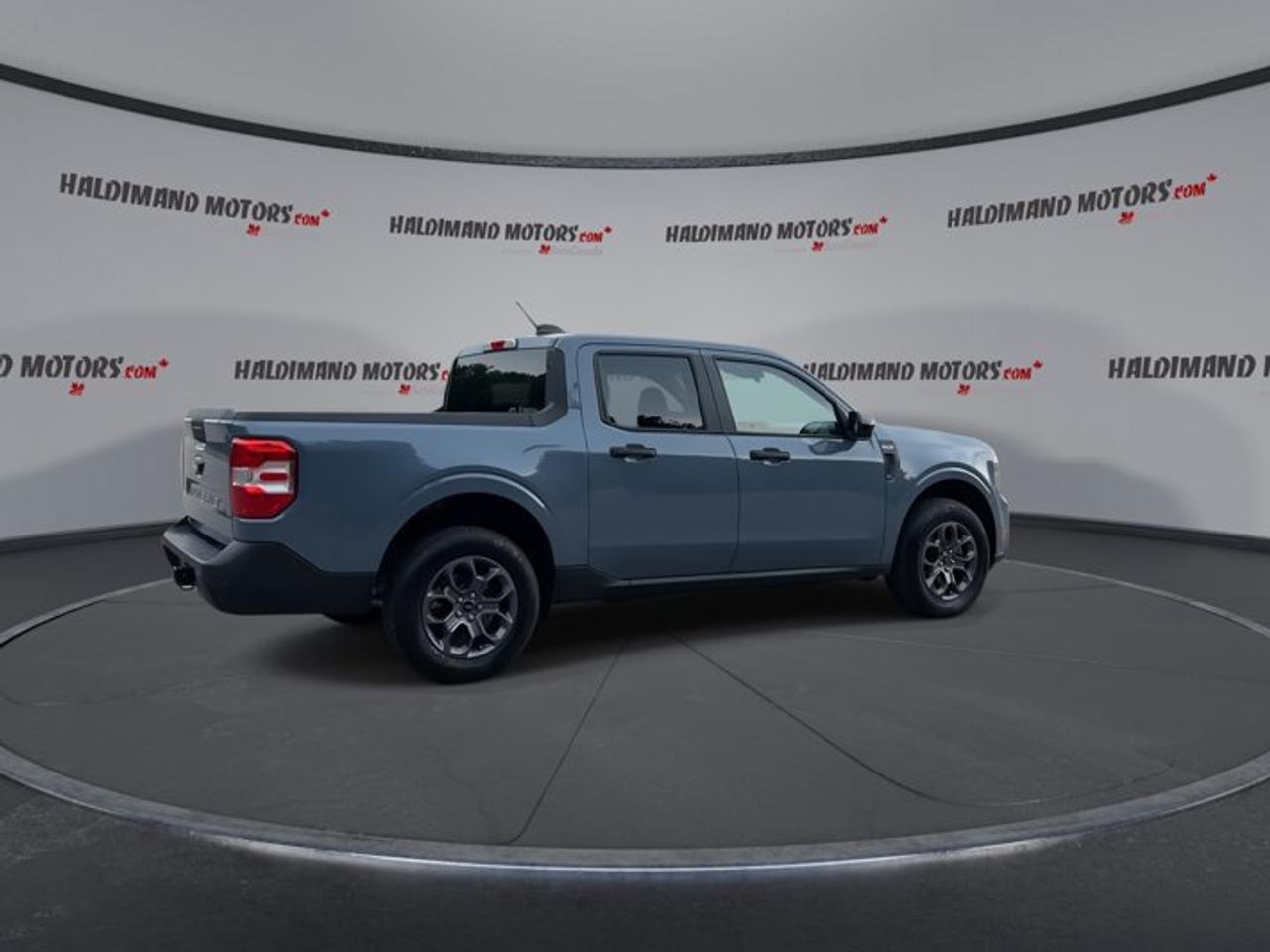 2025 Ford Maverick XLT SuperCrew 4.5' Bed 4WD | One Owner | No Accidents Photo