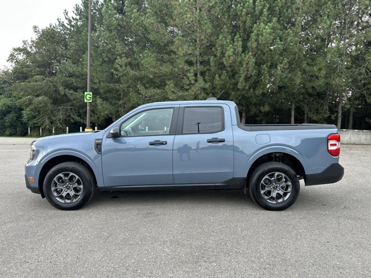 2025 Ford Maverick XLT SuperCrew 4.5' Bed 4WD | One Owner | No Accidents Photo