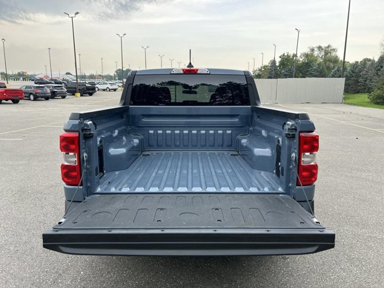 2025 Ford Maverick XLT SuperCrew 4.5' Bed 4WD | One Owner | No Accidents Photo
