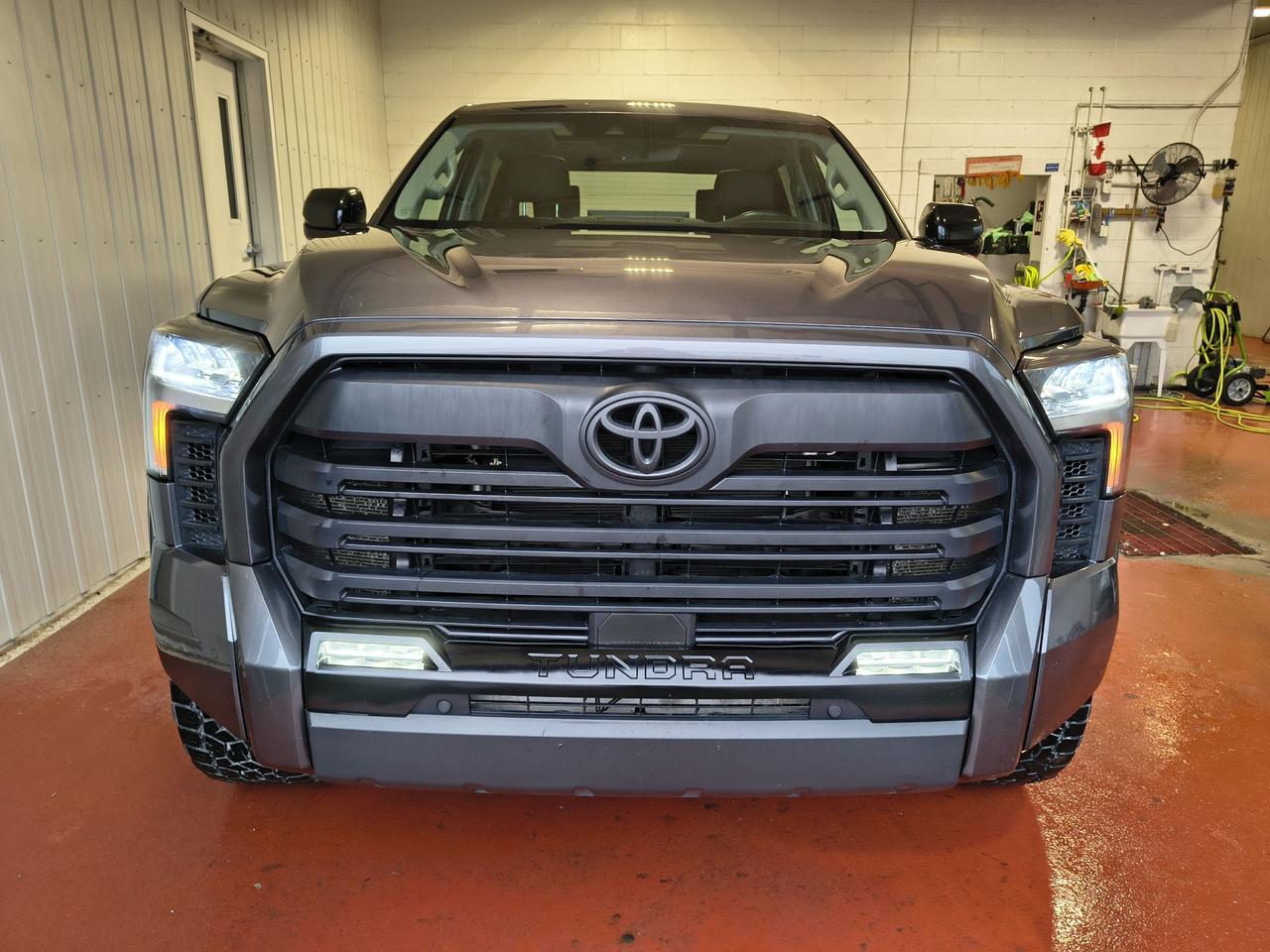 2024 Toyota Tundra Limited  Photo