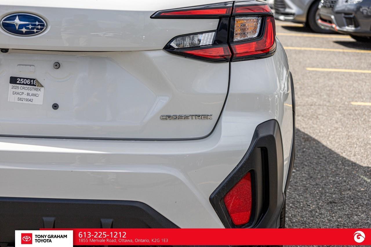 2025 Subaru XV Crosstrek Convenience Photo