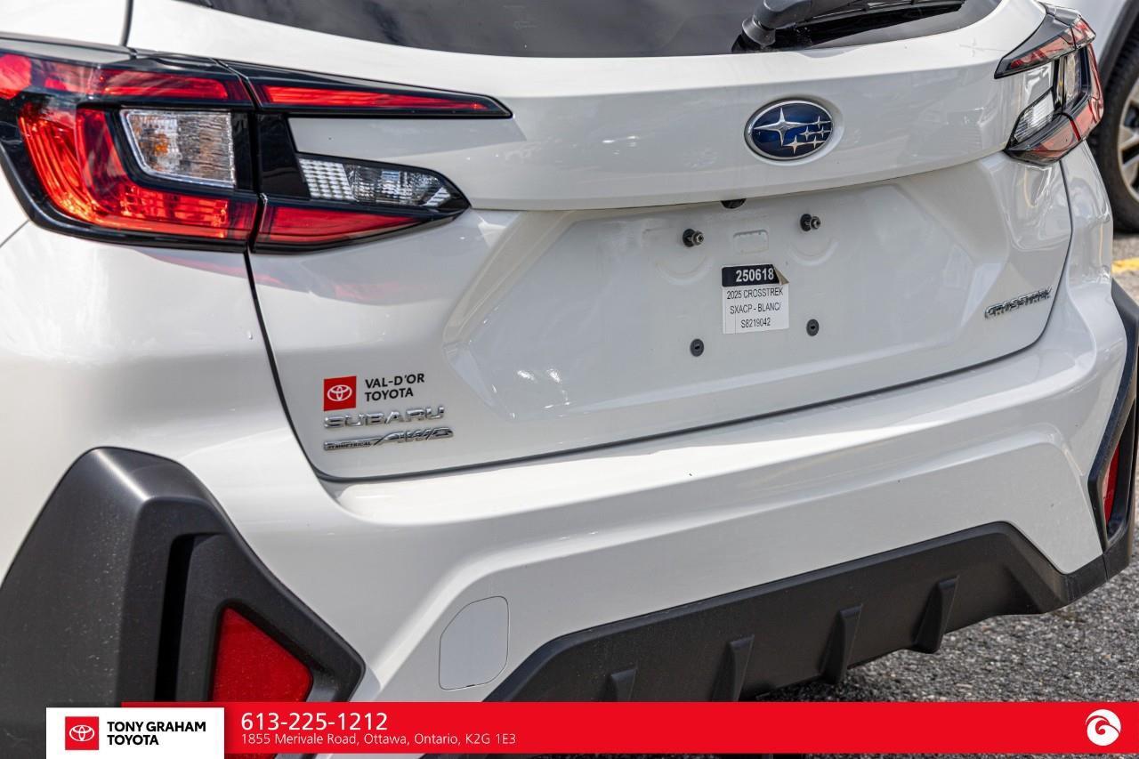 2025 Subaru XV Crosstrek Convenience Photo