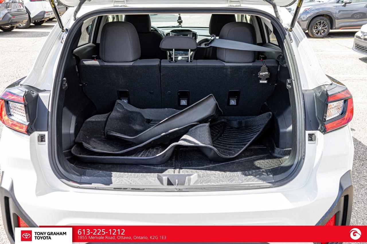 2025 Subaru XV Crosstrek Convenience Photo