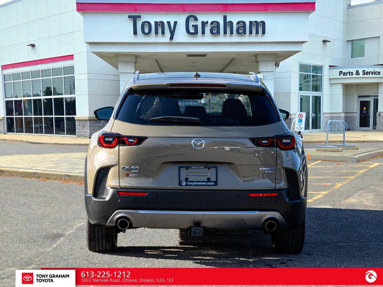 2024 Mazda CX-50 GT W/TURBO Photo4