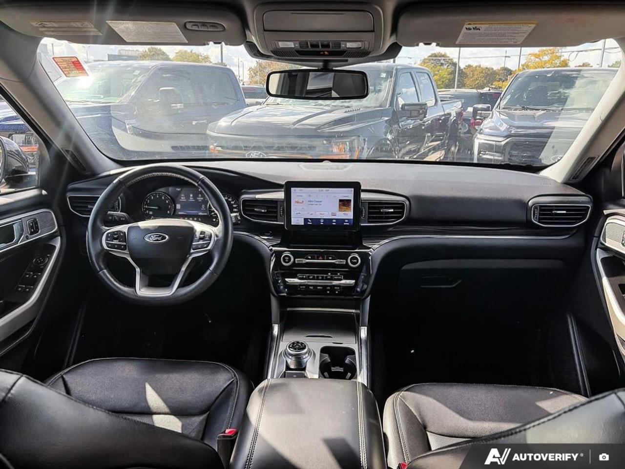 2022 Ford Explorer Limited 301A|NAV|TOW|HEAT/VENT STS|1 OWNER|NO ACCIDENT Photo