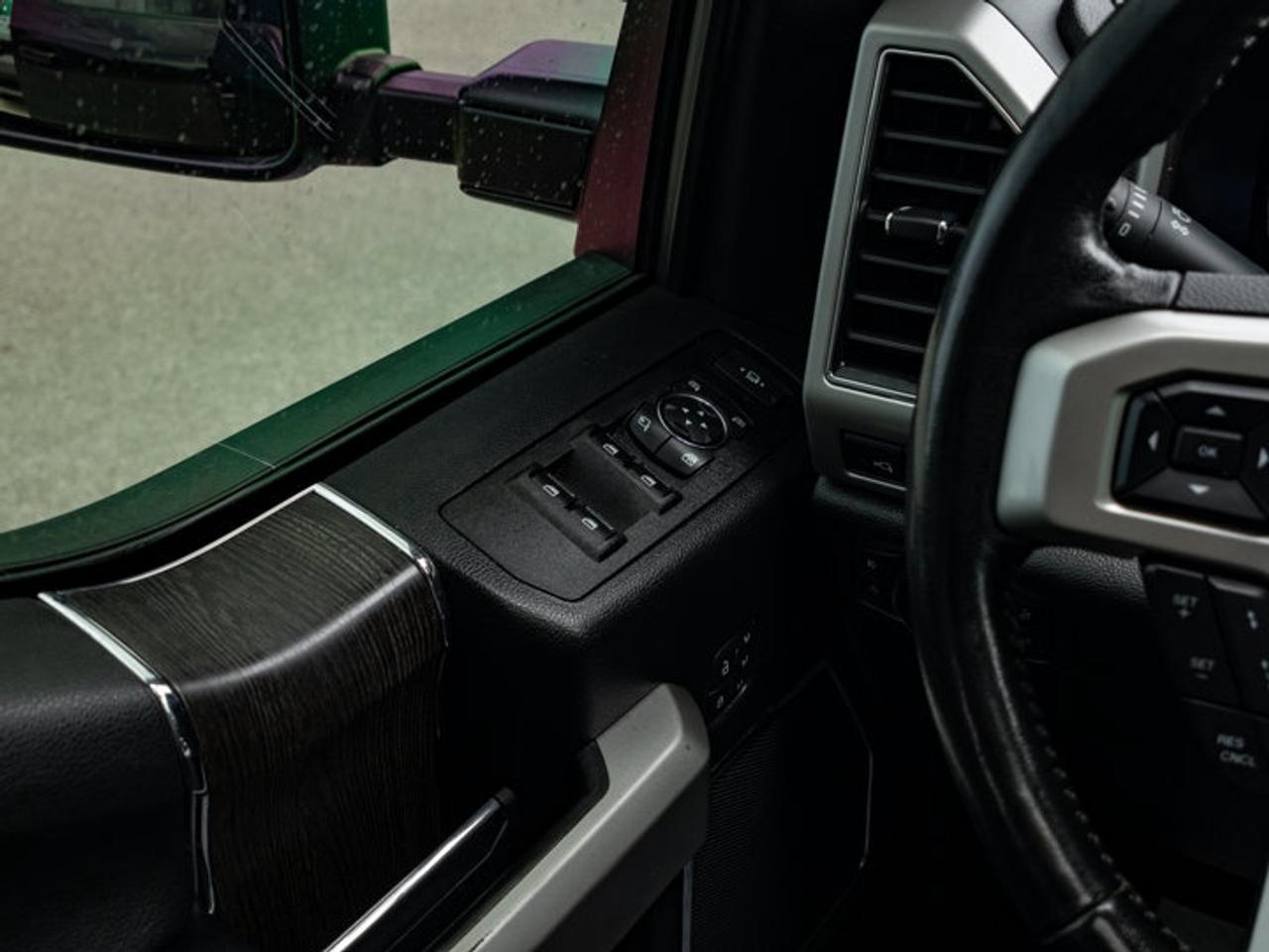2021 Ford F-250 Super Duty SRW Lariat Photo
