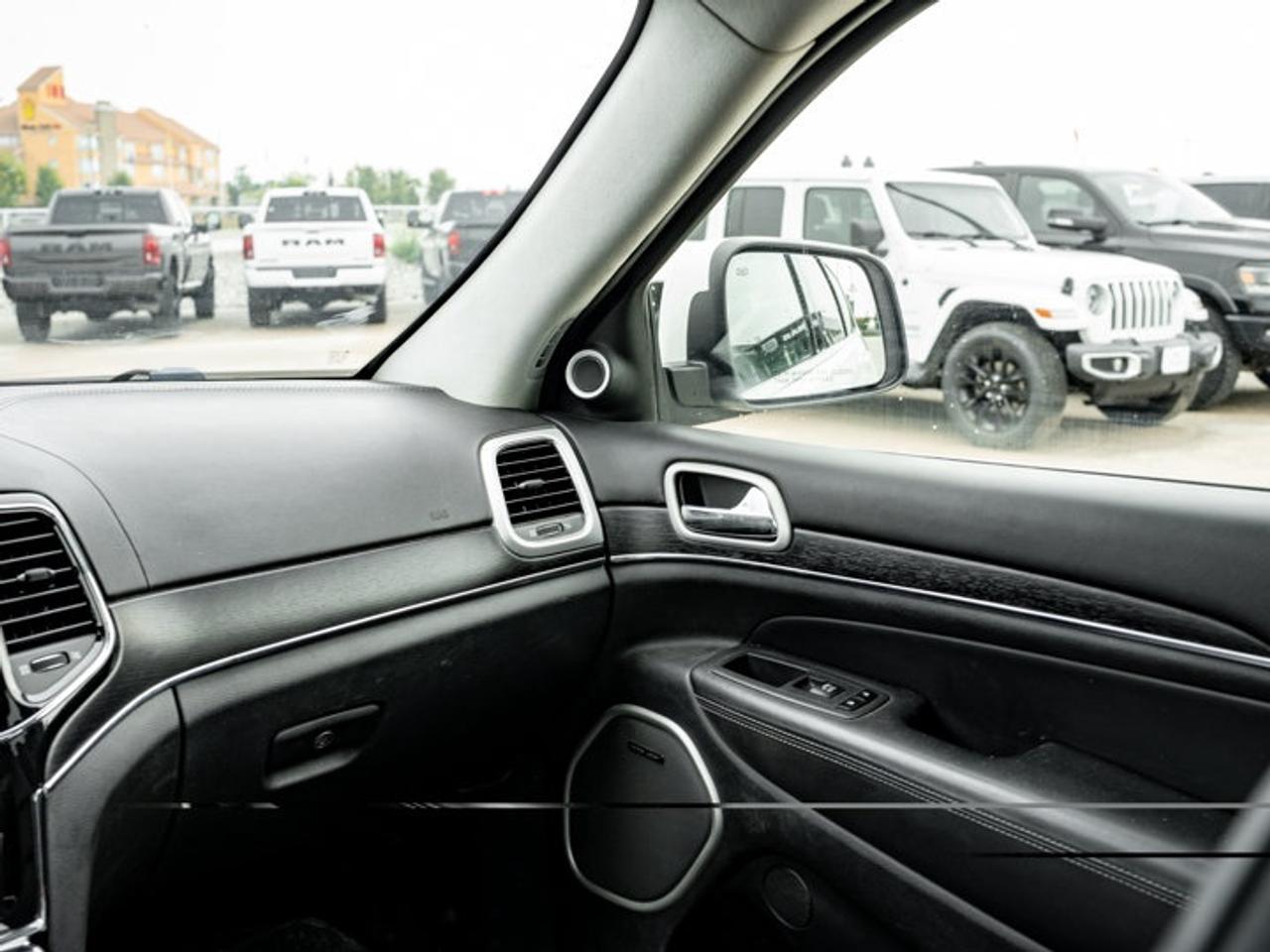 2021 Jeep Grand Cherokee Summit Photo