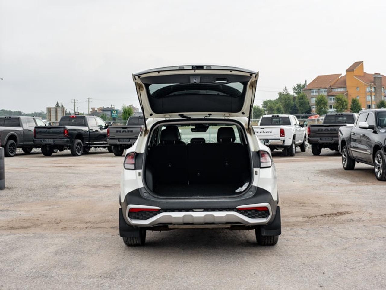 2025 Kia Sportage EX Photo